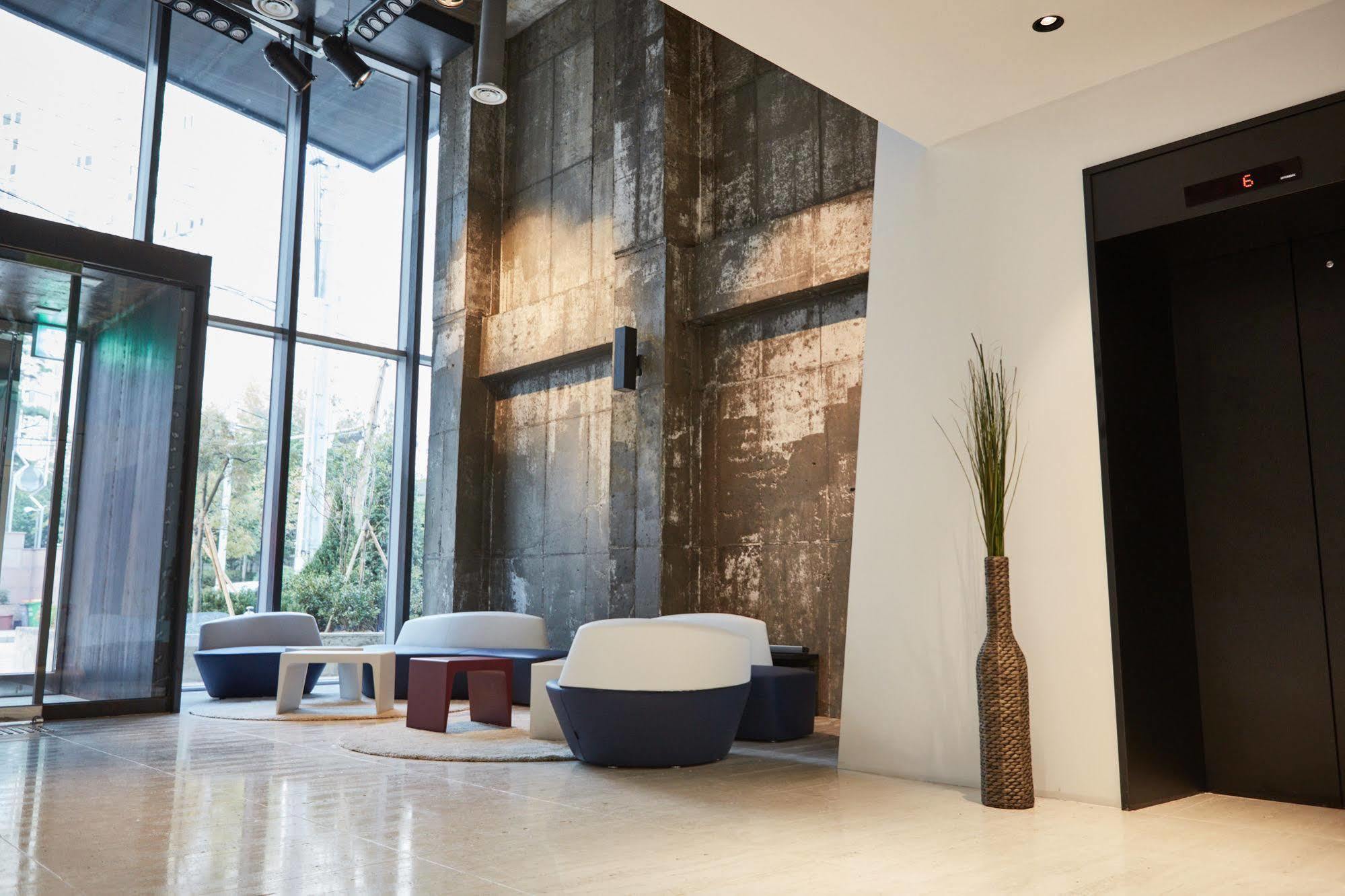 Hotel Cocomo Seoul Bagian luar foto